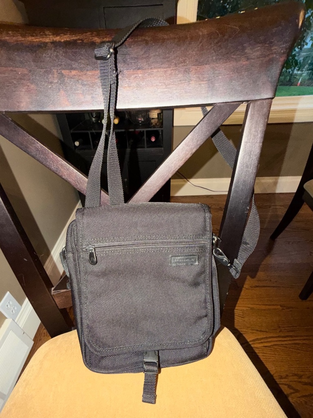 NWOT Briggs & Riley Ballistic Canvas Travel Crossbody Multipocket Bag 11" x 10"